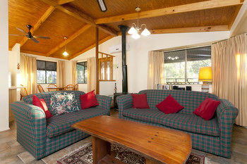 Eagleview Resort - Northern Rivers Accommodation 96