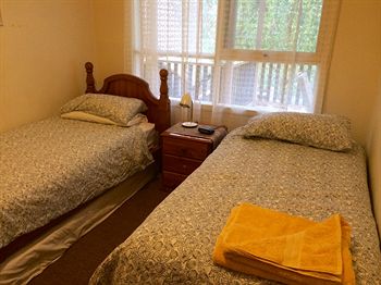 Australian Home Away @ Doncaster Grange Park - Northern Rivers Accommodation 6