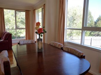 Australian Home Away @ Doncaster Grange Park - Northern Rivers Accommodation 10