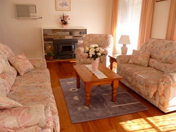 Australian Home Away @ Doncaster Grange Park - Northern Rivers Accommodation 15