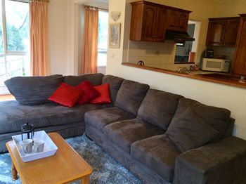 Australian Home Away @ Doncaster Grange Park - Northern Rivers Accommodation 17