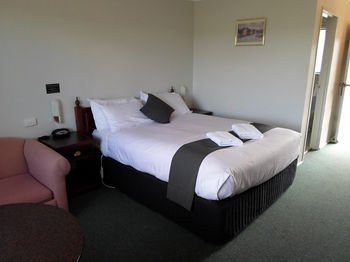Colonial Motor Inn Lithgow - Northern Rivers Accommodation 20