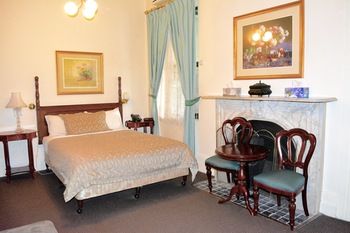 Magnolia Court Boutique Hotel Melbourne - Northern Rivers Accommodation 16
