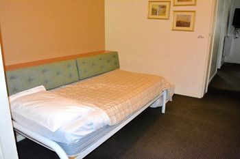 Magnolia Court Boutique Hotel Melbourne - Northern Rivers Accommodation 25
