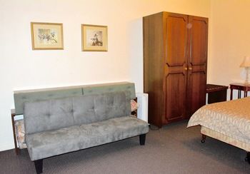 Magnolia Court Boutique Hotel Melbourne - Northern Rivers Accommodation 30