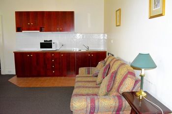 Magnolia Court Boutique Hotel Melbourne - Northern Rivers Accommodation 72