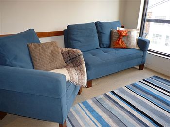 Australian Home Away @ Market Square Melbourne - Northern Rivers Accommodation 12