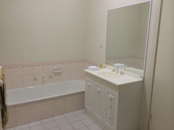 Australian Home Away Ringwood @ Bardia - Northern Rivers Accommodation 1