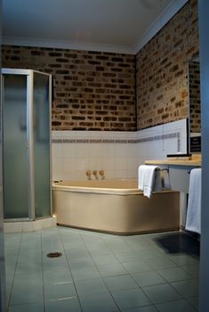 Airport Motel Sir Francis Drake - Northern Rivers Accommodation 7