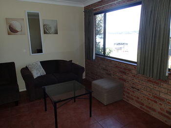 Dungowan Waterfront Apartments - Northern Rivers Accommodation 192