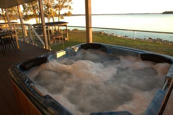 Dungowan Waterfront Apartments - Northern Rivers Accommodation 246