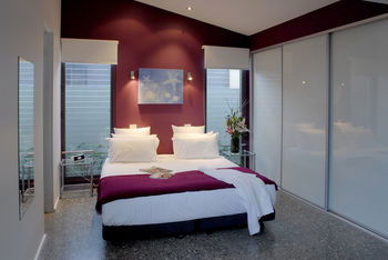 By The Beach B&B And Apartments - Northern Rivers Accommodation 9