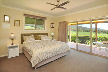 Langbrook Estate Cottages - Northern Rivers Accommodation 11