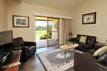 Langbrook Estate Cottages - Northern Rivers Accommodation 17