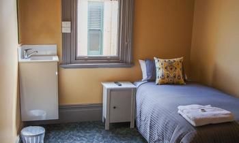 Cessnock Hotel - Northern Rivers Accommodation 9