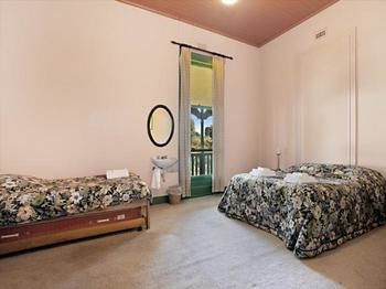 The Victoria & Albert Guesthouse - Northern Rivers Accommodation 6