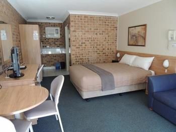 Forest Lodge Motor Inn & Restaurant - Northern Rivers Accommodation 1