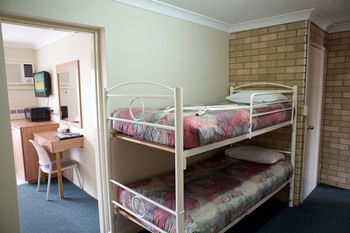 Forest Lodge Motor Inn & Restaurant - Northern Rivers Accommodation 11