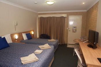 Forest Lodge Motor Inn & Restaurant - Northern Rivers Accommodation 13