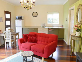 Apple Tree Cottage & Studio - Northern Rivers Accommodation 13