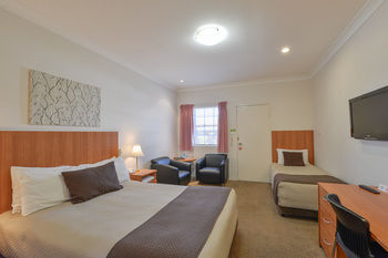Cadman Motor Inn & Apartments - Northern Rivers Accommodation 11