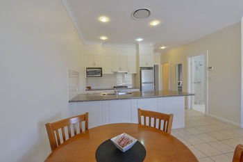 Cadman Motor Inn & Apartments - Northern Rivers Accommodation 17