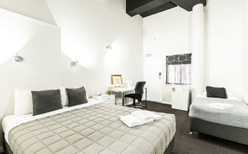 Airport Hotel Sydney - Northern Rivers Accommodation 9