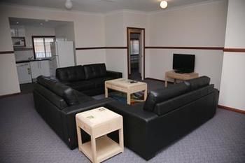 Central Serviced Apartments - Northern Rivers Accommodation 5