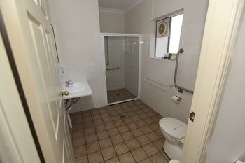Across Country Motel And Serviced Apartments - Northern Rivers Accommodation 5