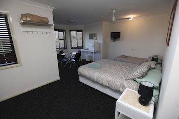 Across Country Motel And Serviced Apartments - Northern Rivers Accommodation 9