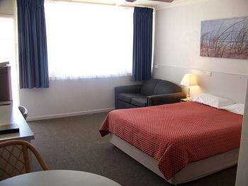Beach Motel Woolgoolga - Northern Rivers Accommodation 0
