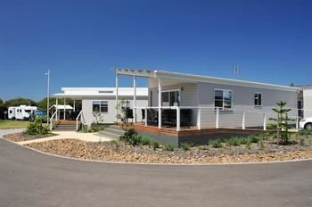 Stockton Beach Holiday Park - Northern Rivers Accommodation 0