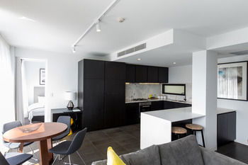 Apartment Hotel East Central - Northern Rivers Accommodation 41