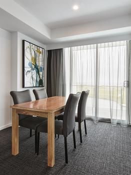 Best Western Plus Lake Kawana Hotel - Northern Rivers Accommodation 15