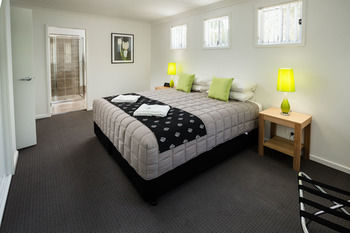 Wallsend Executive Apartments - Northern Rivers Accommodation 14