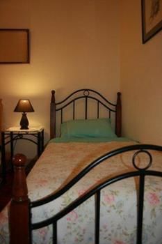 A Settler's Cottage - Northern Rivers Accommodation 15