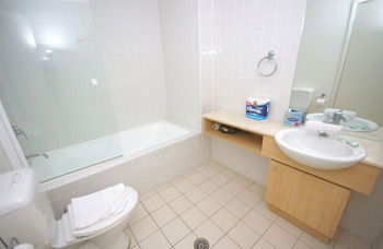 Homebush 3 Ben Furnished Apartment - Northern Rivers Accommodation 6