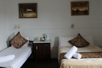 Hotel Beach House Nambour - Northern Rivers Accommodation 6