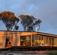 Sawyers Bay Shacks - Northern Rivers Accommodation
