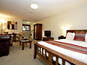 Grosvenor Court Apartments - Northern Rivers Accommodation 1