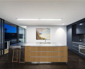 Avalon City Retreat - Northern Rivers Accommodation 1