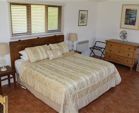 Cherryview Studio Retreat - Northern Rivers Accommodation 3