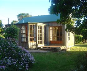 Stanley Lakeside Spa Cabins - Northern Rivers Accommodation 0