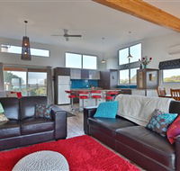 Seymour Waves - Northern Rivers Accommodation