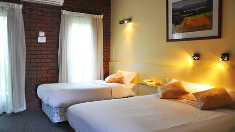 Glen Inn Motel & Apartments - Northern Rivers Accommodation 3