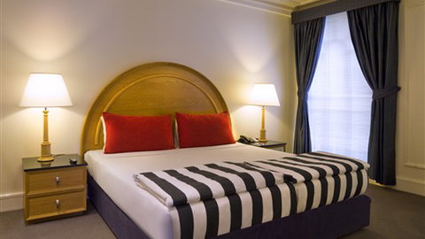 Vibe Savoy Hotel Melbourne - Northern Rivers Accommodation 5