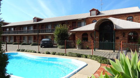 Hermitage Motor Inn - Northern Rivers Accommodation 3