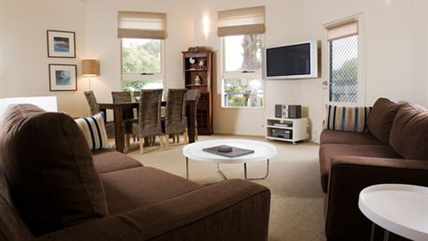 Aireys Inlet Getaway Resort - Northern Rivers Accommodation 3
