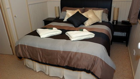 Alpine Country Cottages: Studio 3 - Northern Rivers Accommodation 0