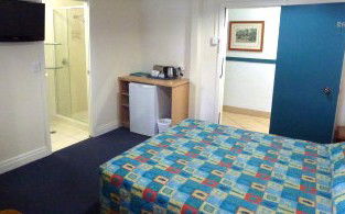 Acacia Inner City Inn - Northern Rivers Accommodation 3